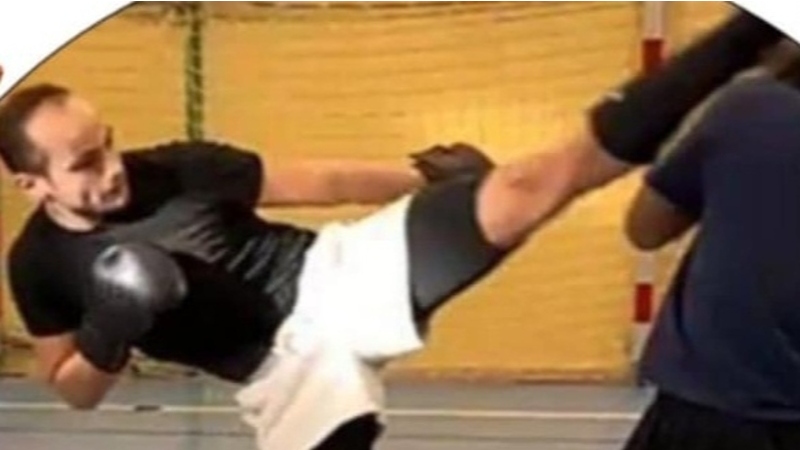 Initiation boxe pied poings